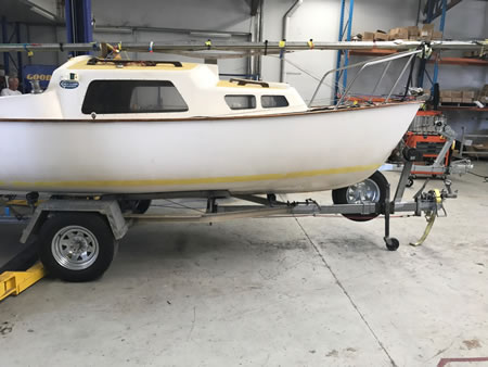 Unbraked boat trailer service